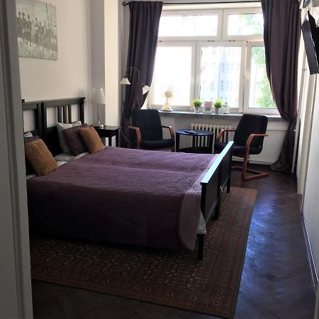 Fiesta Apartament Варшава Екстериор снимка