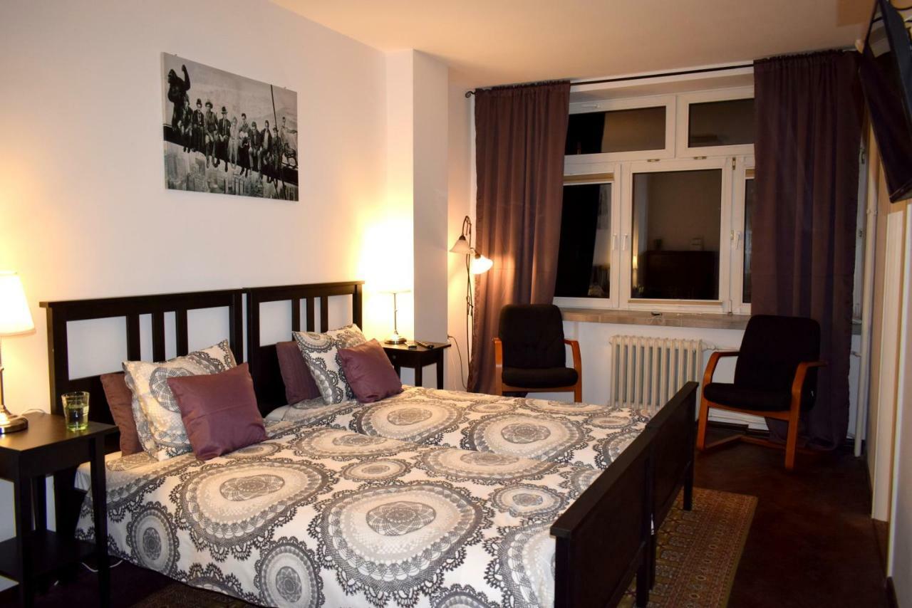 Fiesta Apartament Варшава Екстериор снимка